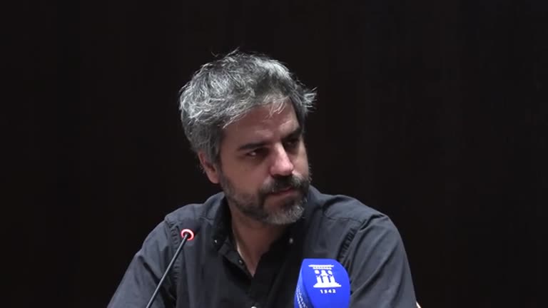 El "huracán" Valls, Sevilla y Reyes arrolla el #Paraninfo Unizar