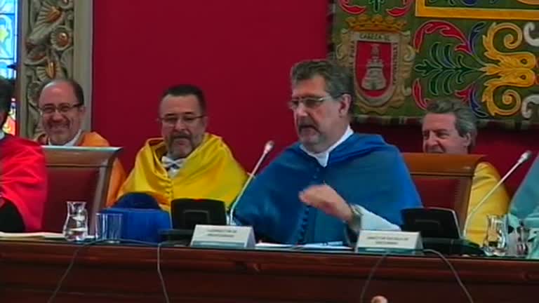 Investidura de nuevos Doctores y Premios Extraordinarios de Doctorado 2015 (parte 3 de 4)